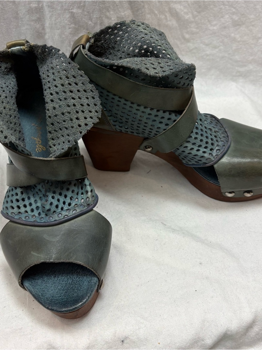 Free People Rendering Crochet Clog 7.5 - Picture 5 of 9